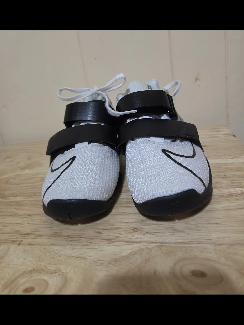 Nike Romaleos 4 Weightlifting White and Black Strap Athletic Shoes